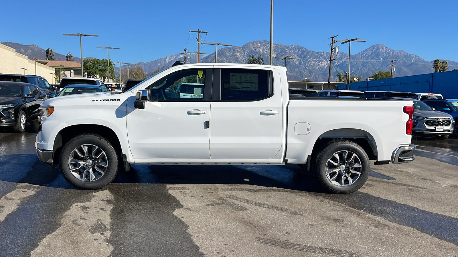 2025 Chevrolet Silverado 1500 LT 6