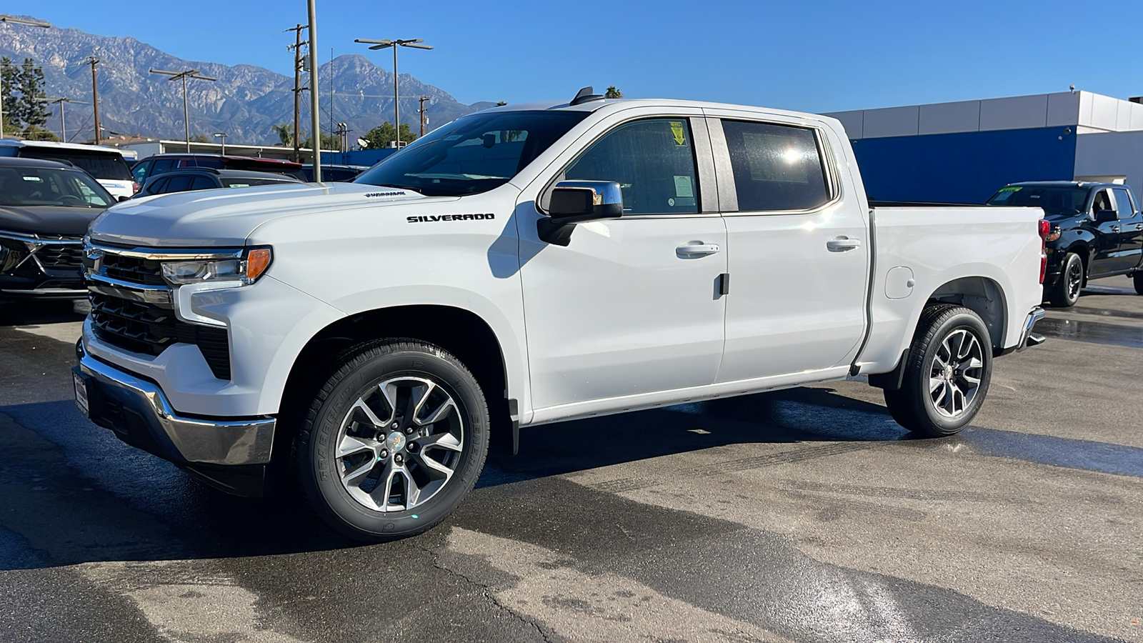 2025 Chevrolet Silverado 1500 LT 7