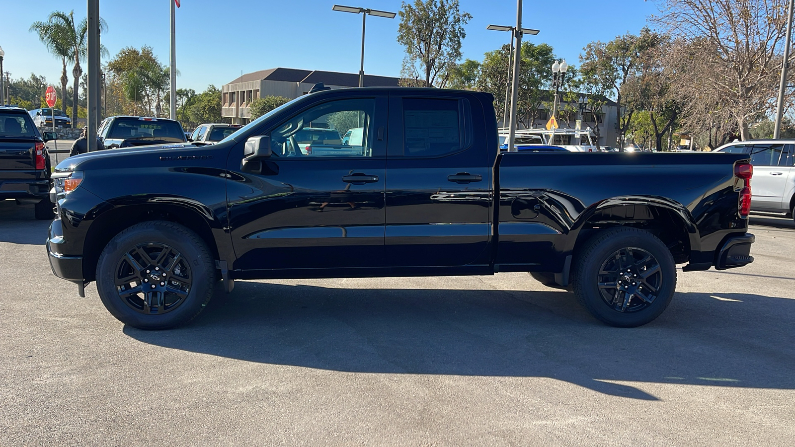 2025 Chevrolet Silverado 1500 Custom 6