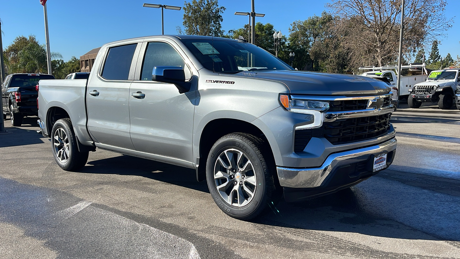 2025 Chevrolet Silverado 1500 LT 1