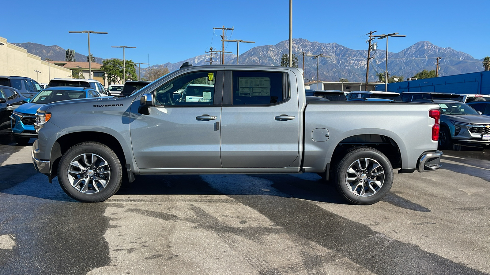 2025 Chevrolet Silverado 1500 LT 6