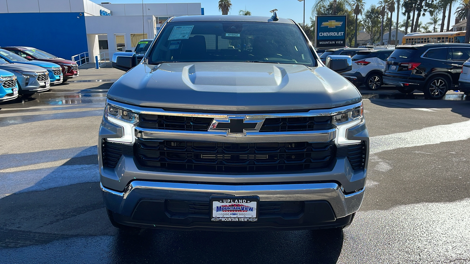 2025 Chevrolet Silverado 1500 LT 8