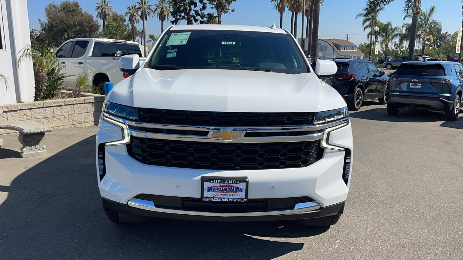 2024 Chevrolet Tahoe LS 8