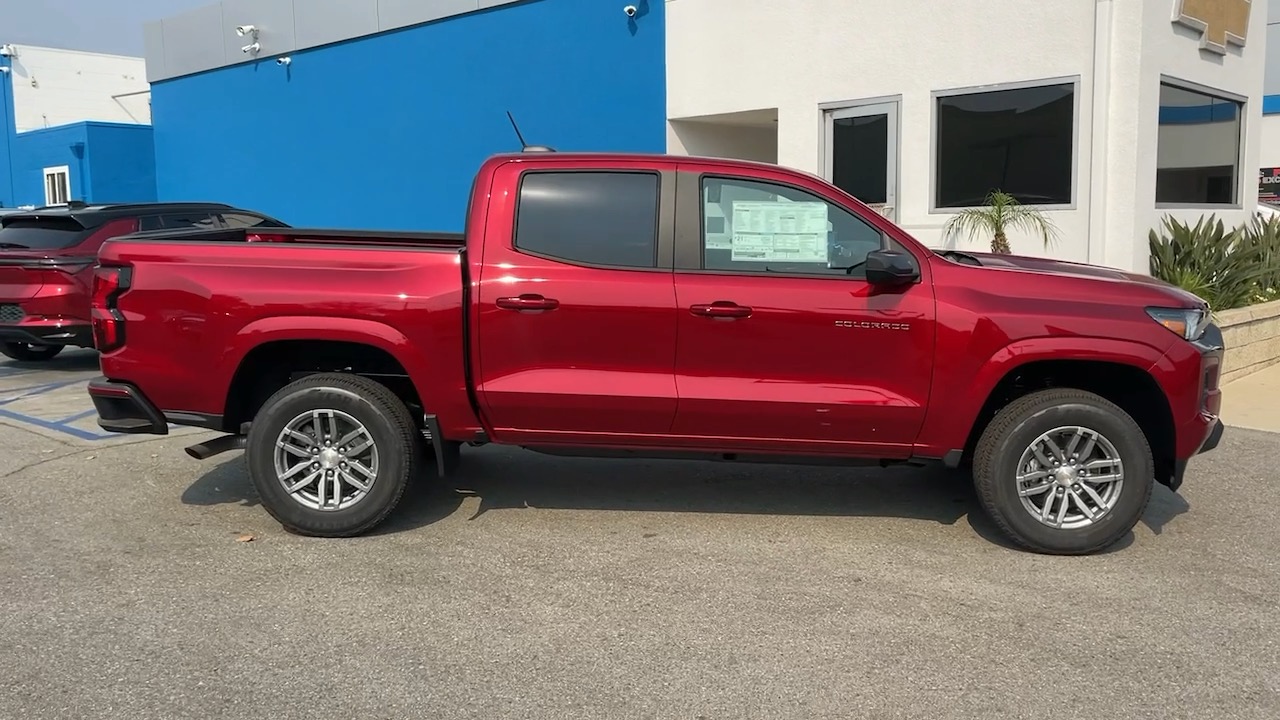 2024 Chevrolet Colorado 2WD LT 2