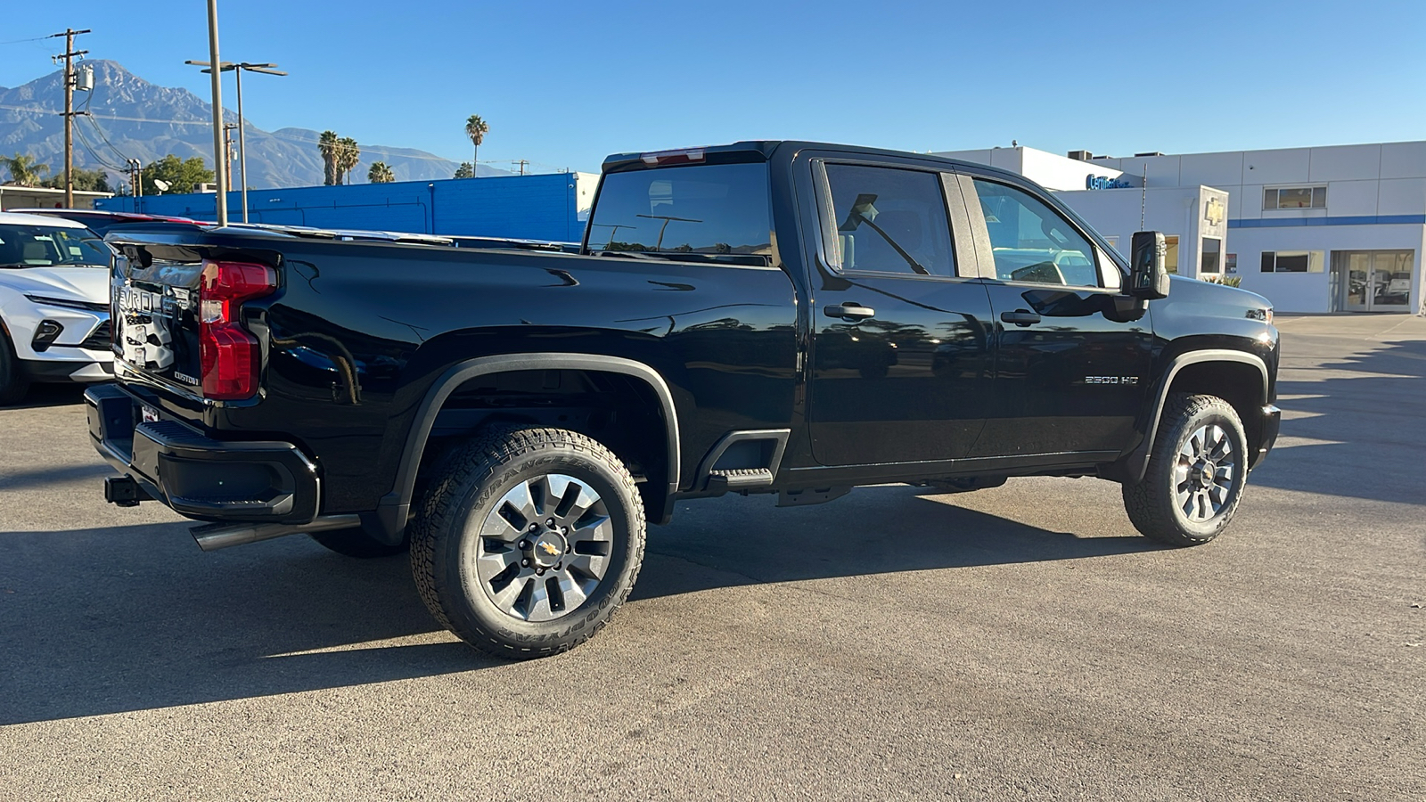 2025 Chevrolet Silverado 2500HD Custom 3