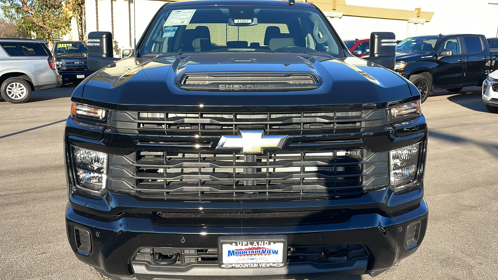 2025 Chevrolet Silverado 2500HD Custom 8