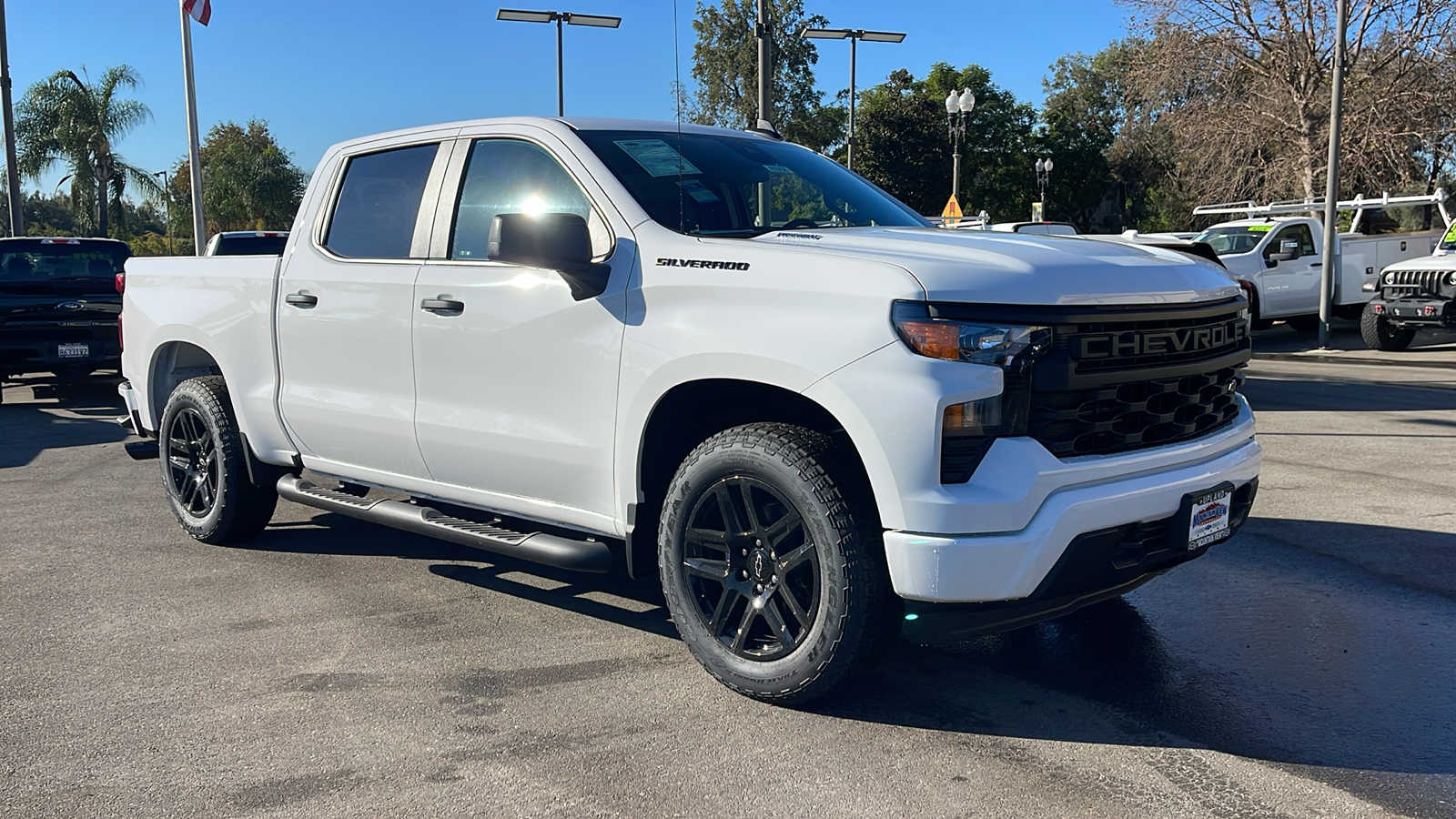 2025 Chevrolet Silverado 1500 Custom 1