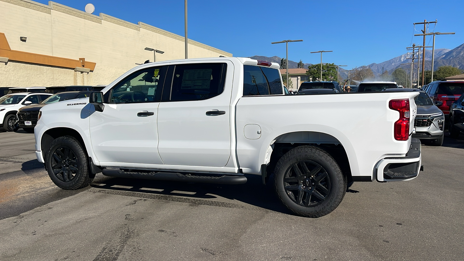 2025 Chevrolet Silverado 1500 Custom 5