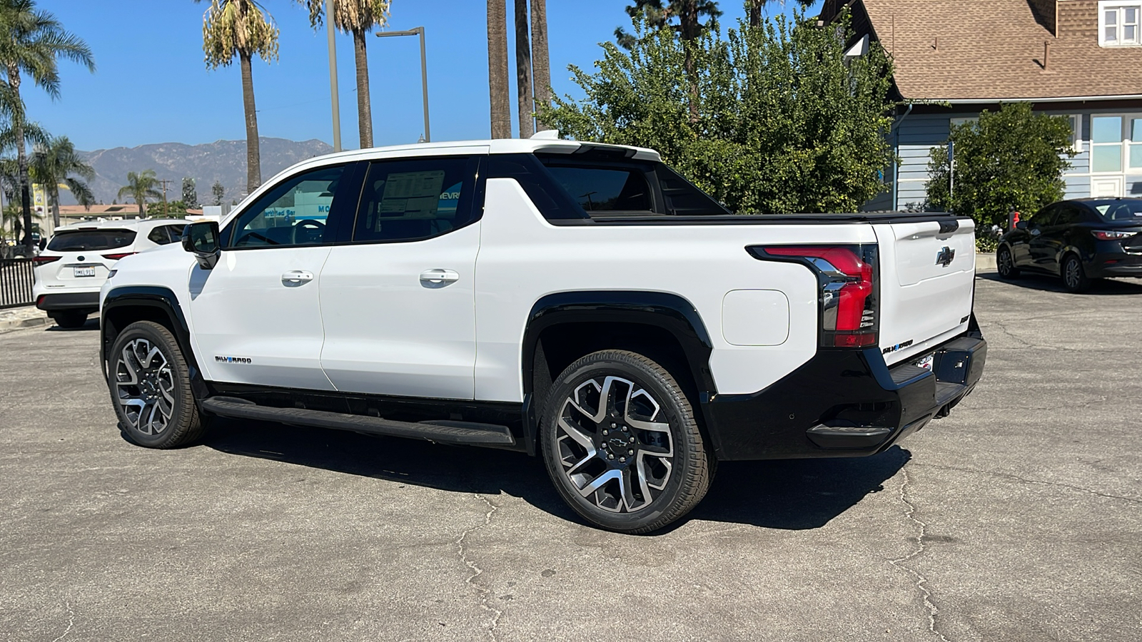 2024 Chevrolet Silverado EV RST 5