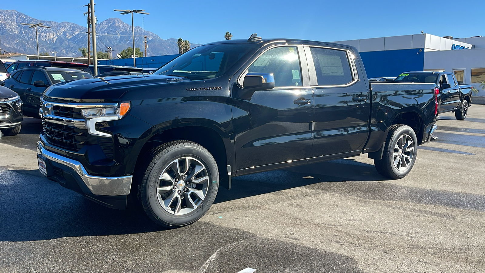 2025 Chevrolet Silverado 1500 LT 7