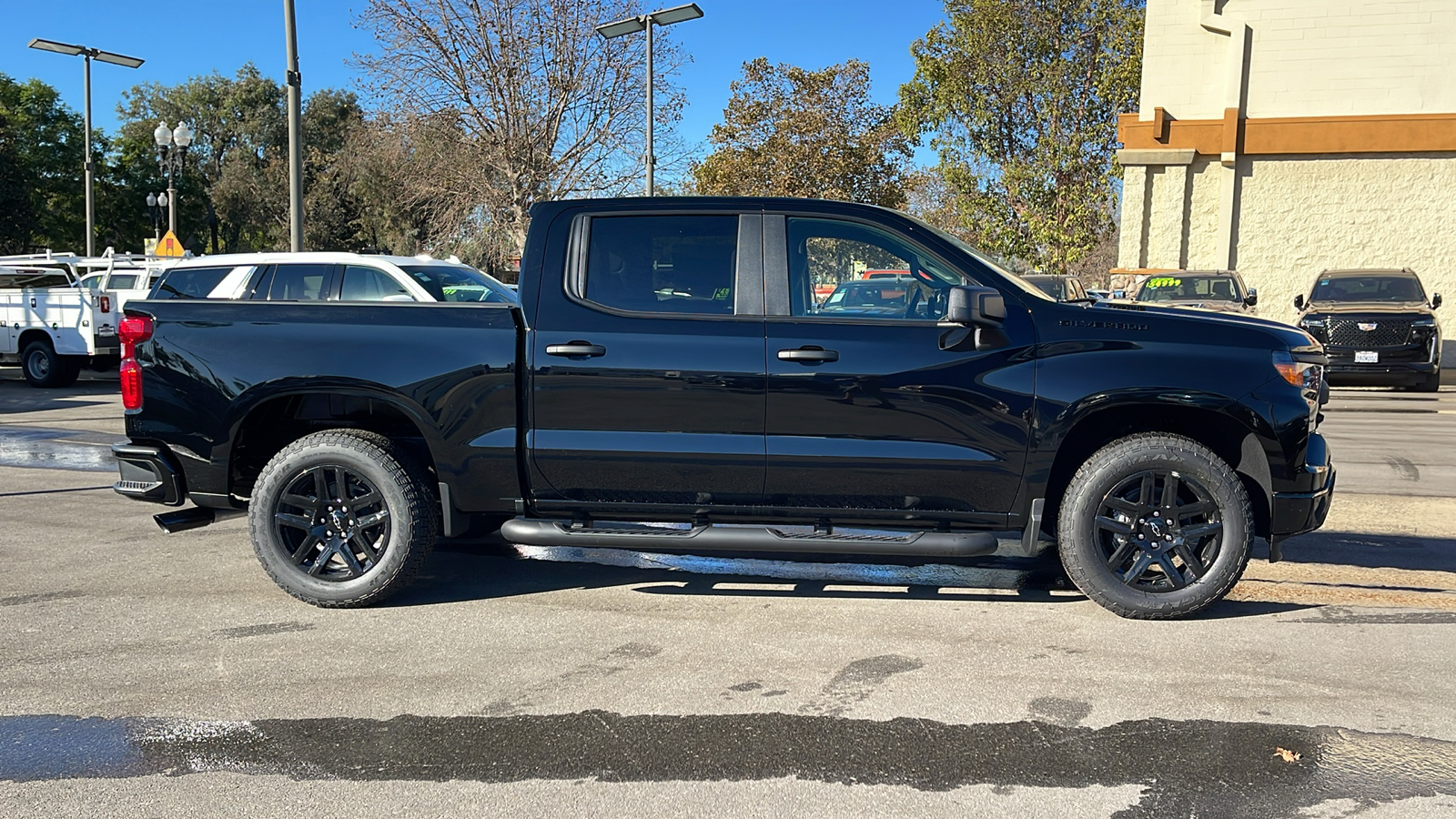 2025 Chevrolet Silverado 1500 Custom 2