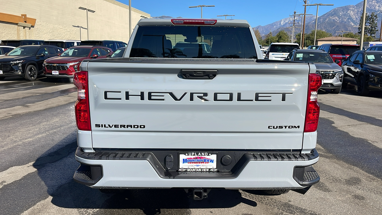 2025 Chevrolet Silverado 1500 Custom 4