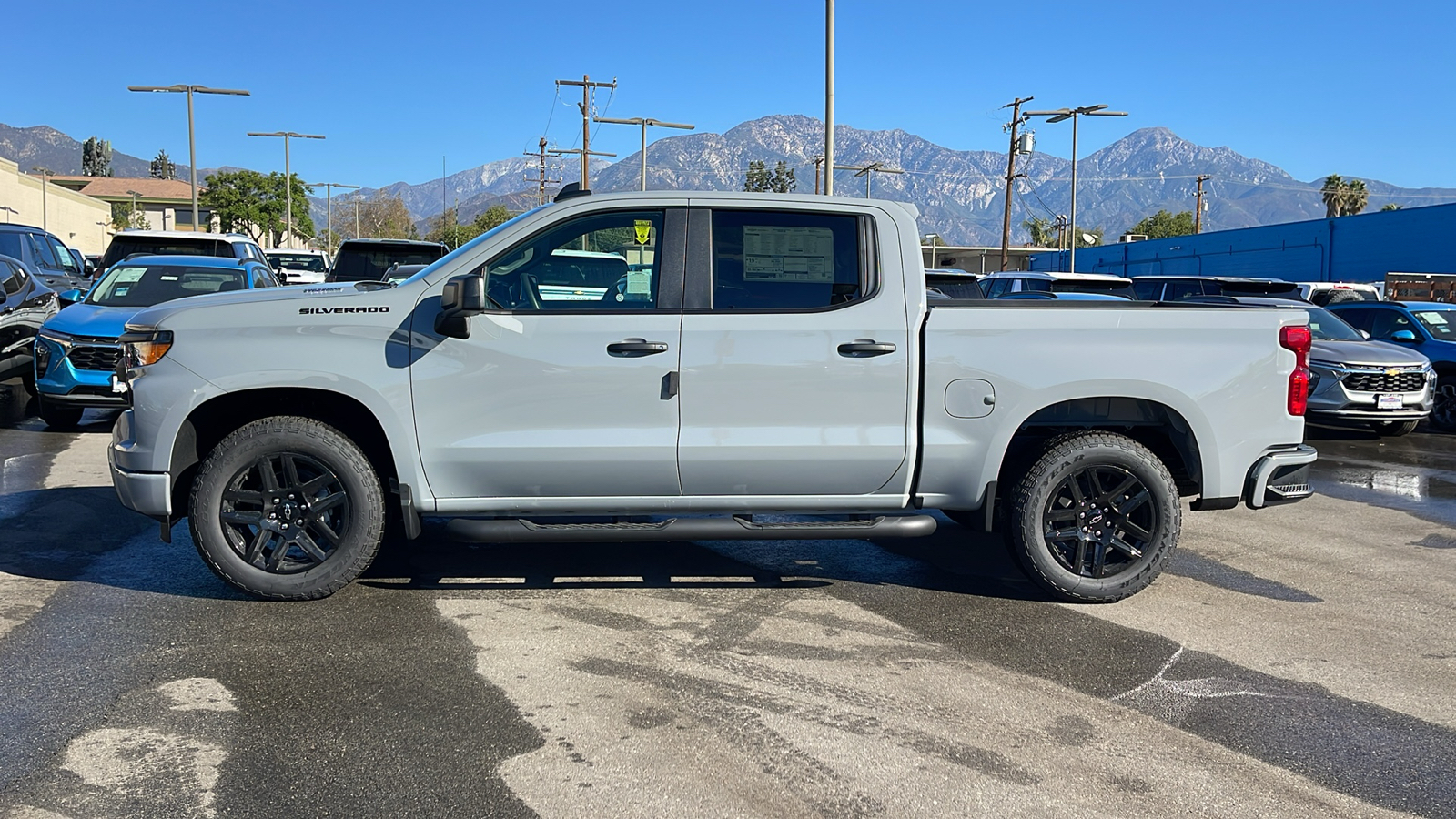 2025 Chevrolet Silverado 1500 Custom 6