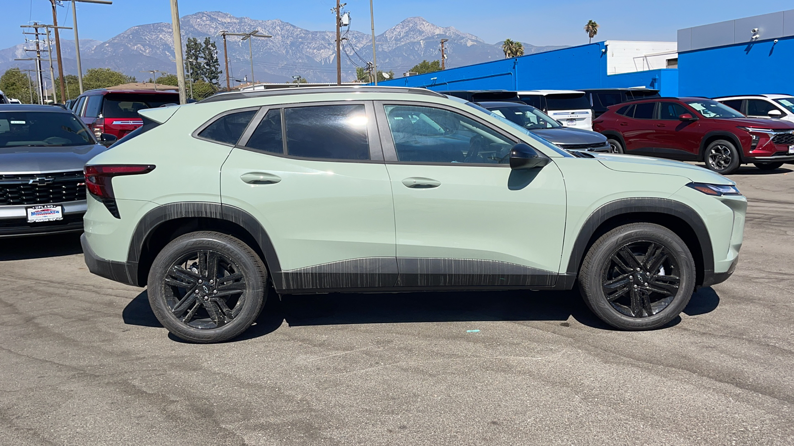 2025 Chevrolet Trax ACTIV 2