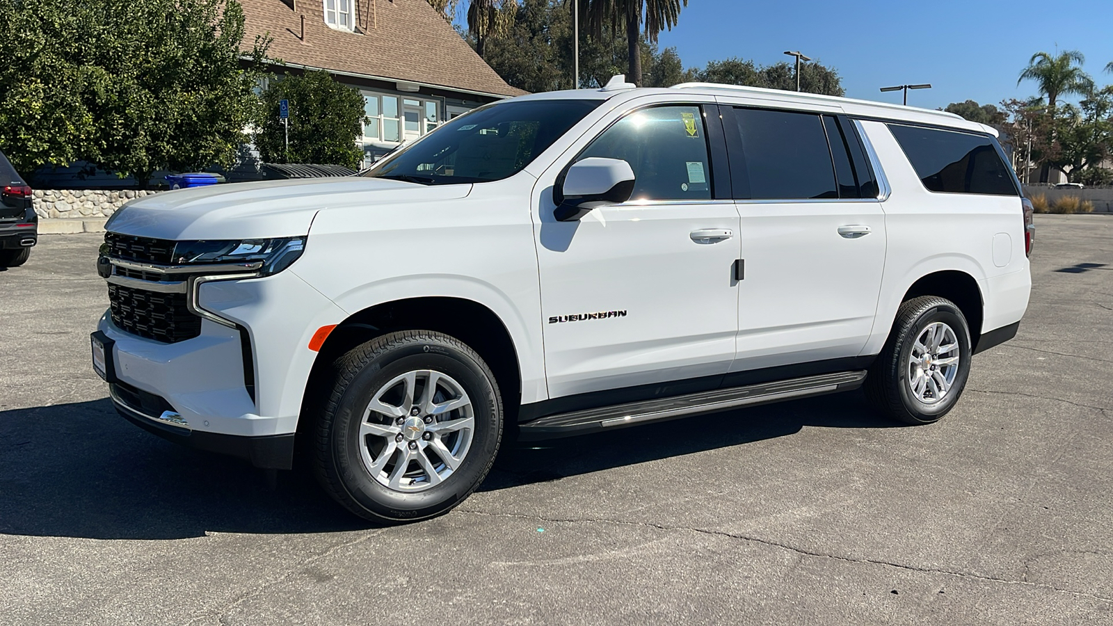 2024 Chevrolet Suburban LS 7