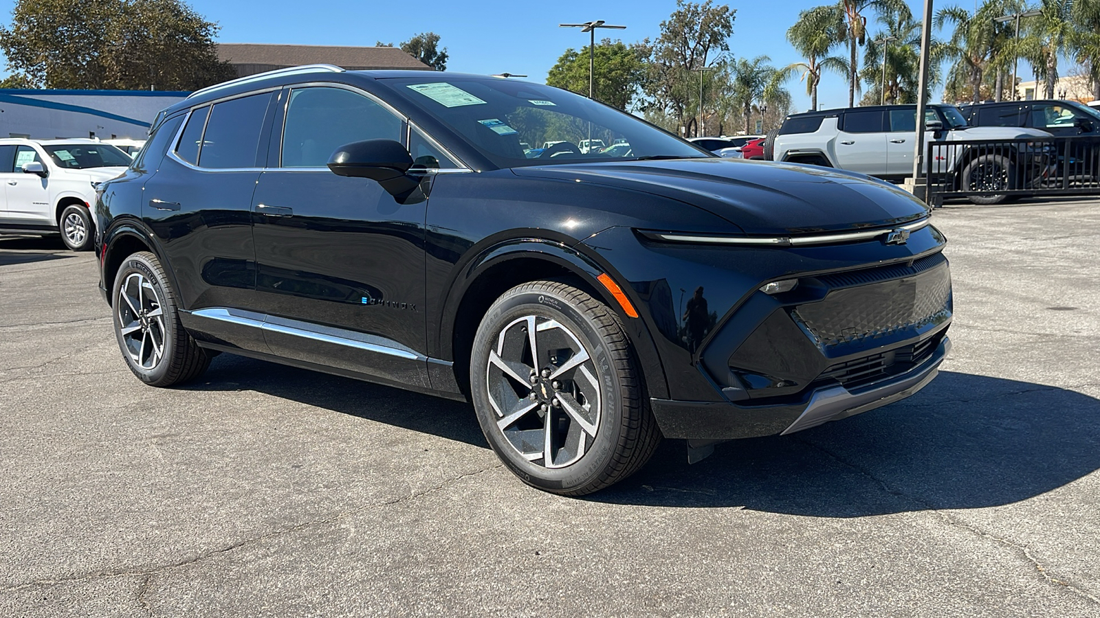 2024 Chevrolet Equinox EV LT 1