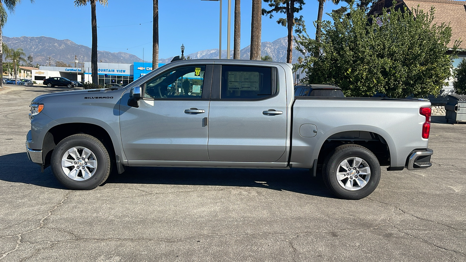 2025 Chevrolet Silverado 1500 LT 6