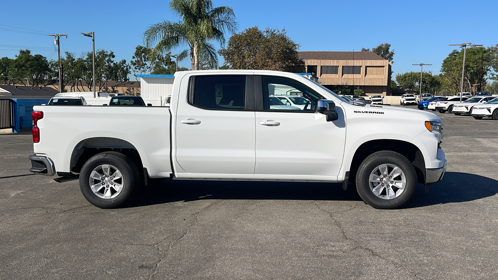 2025 Chevrolet Silverado 1500 LT 2