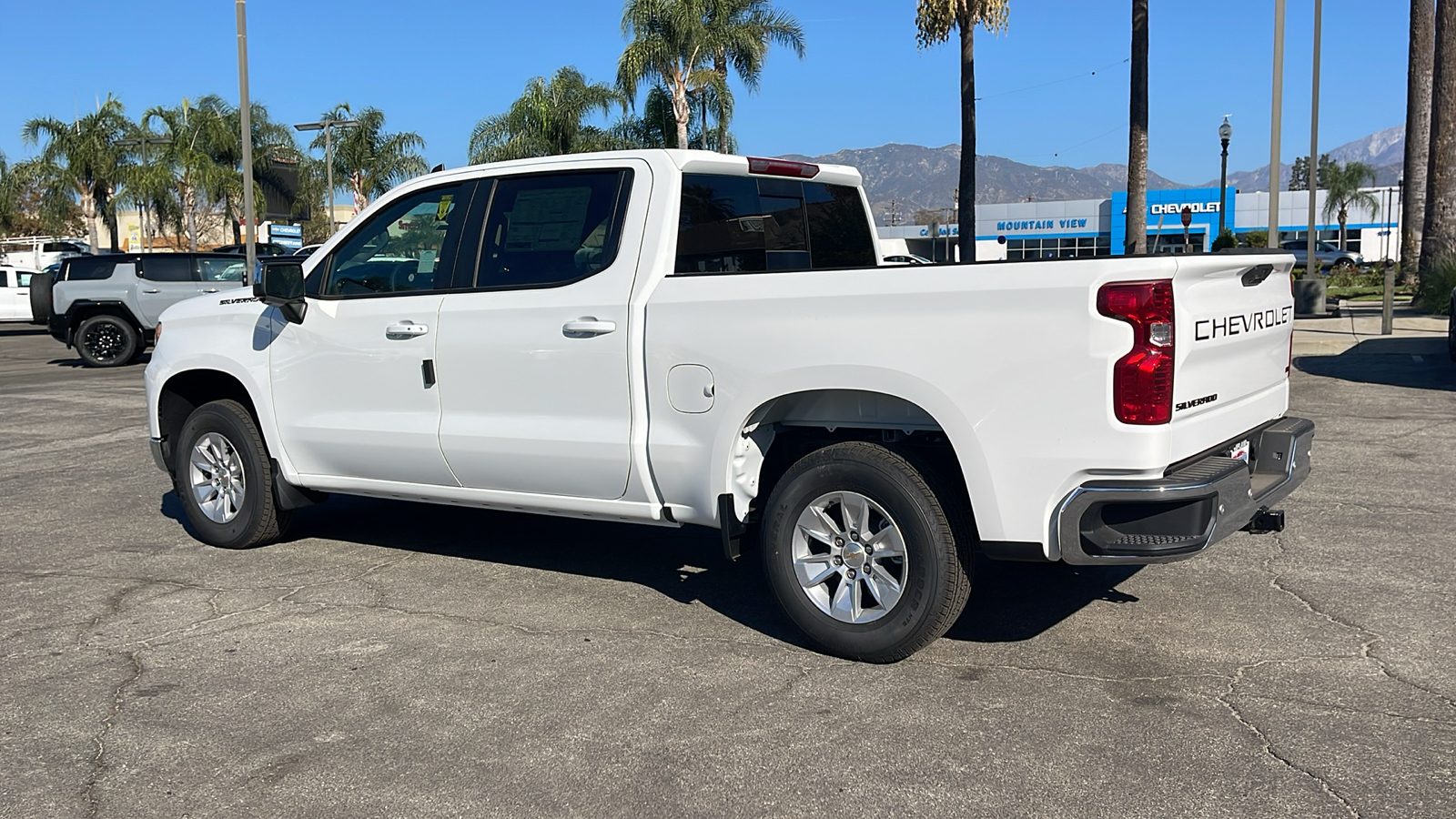 2025 Chevrolet Silverado 1500 LT 5