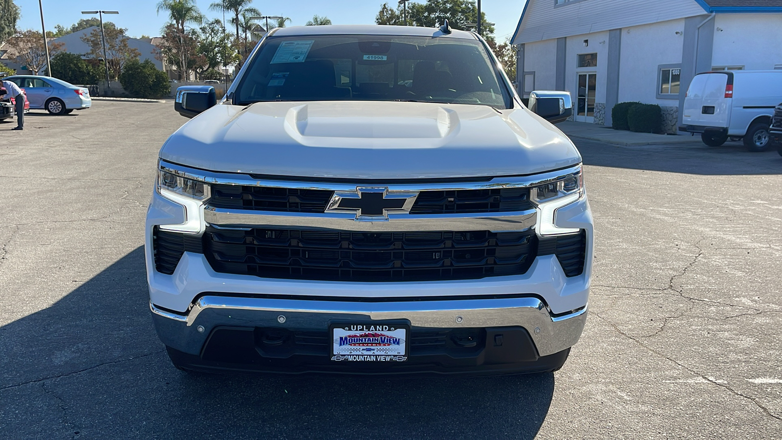 2025 Chevrolet Silverado 1500 LT 8