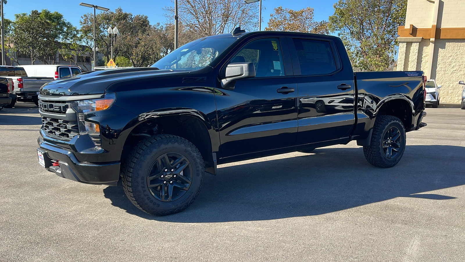 2025 Chevrolet Silverado 1500 Custom Trail Boss 7