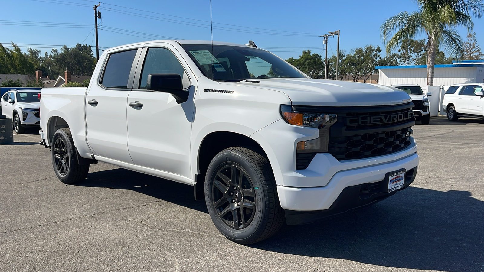 2025 Chevrolet Silverado 1500 Custom 1