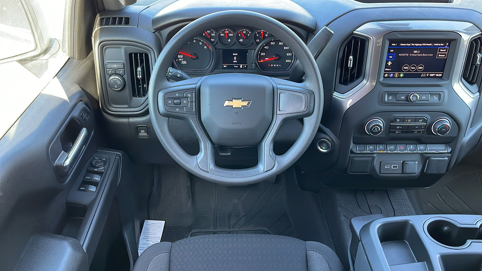 2025 Chevrolet Silverado 1500 Custom 14