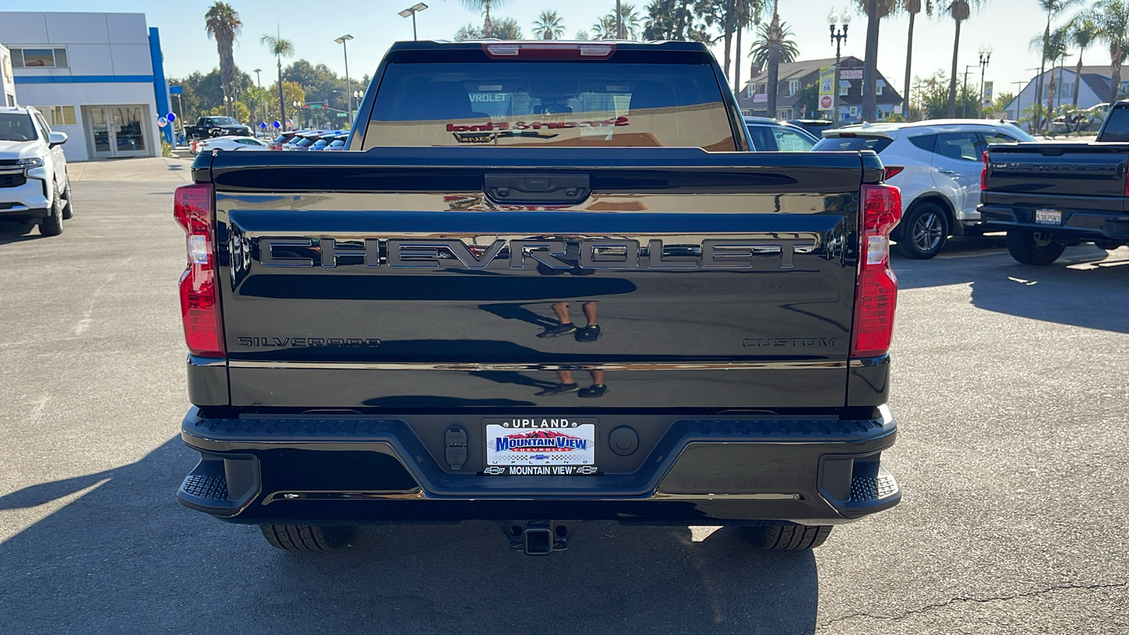 2025 Chevrolet Silverado 1500 Custom 4