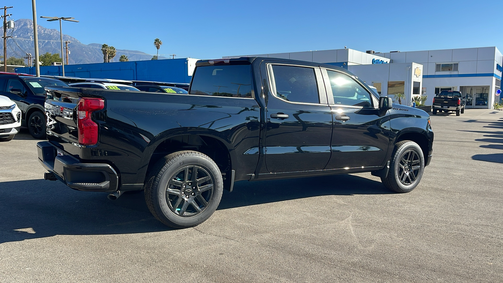 2025 Chevrolet Silverado 1500 Custom 3