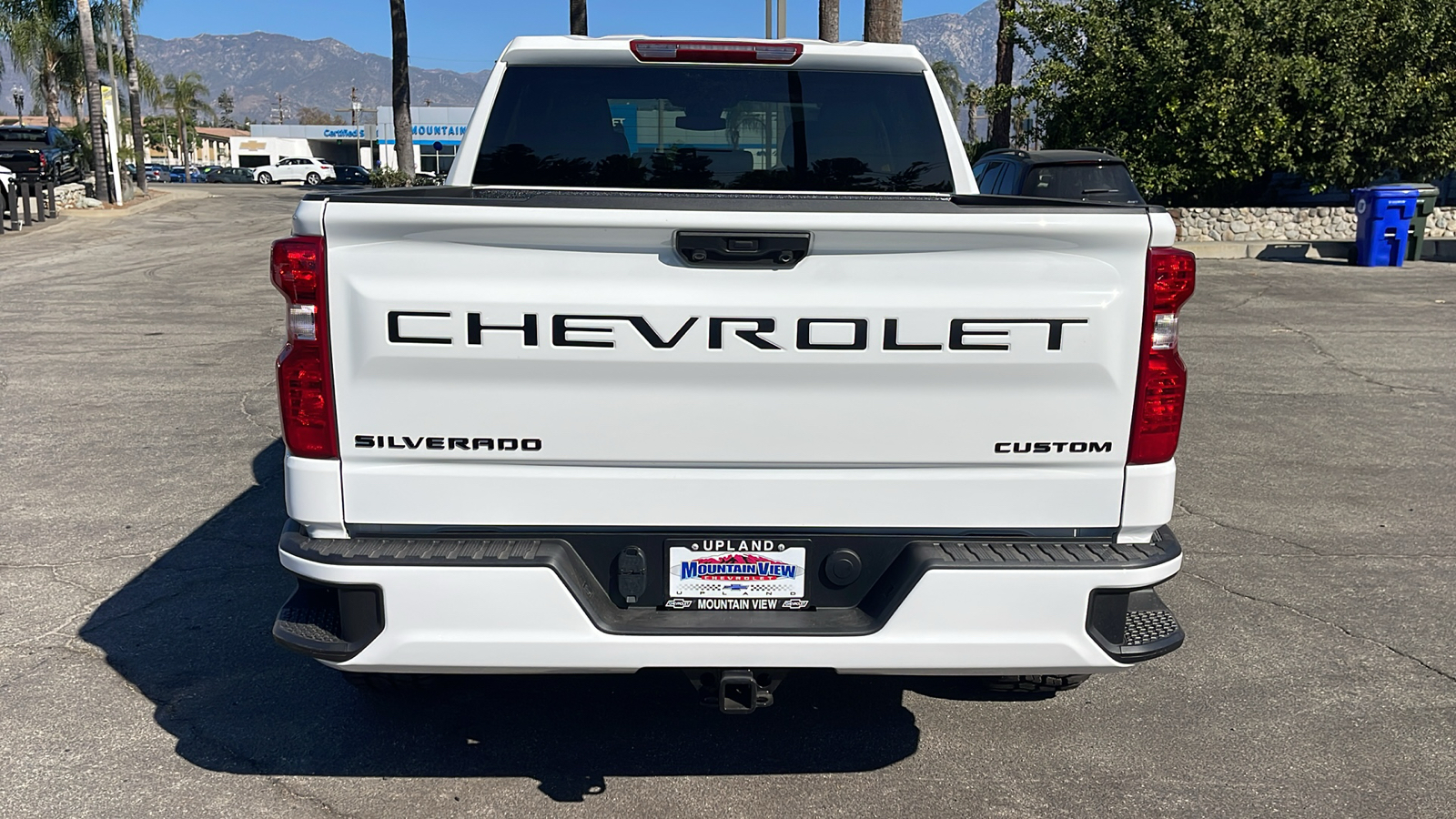 2025 Chevrolet Silverado 1500 Custom 4