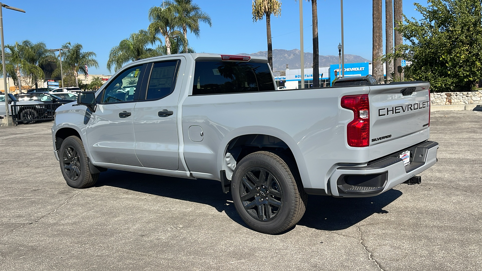 2025 Chevrolet Silverado 1500 Custom 5