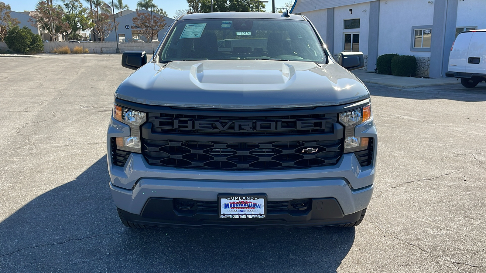 2025 Chevrolet Silverado 1500 Custom 8