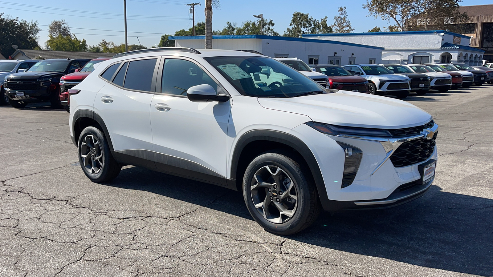 2025 Chevrolet Trax LT 1