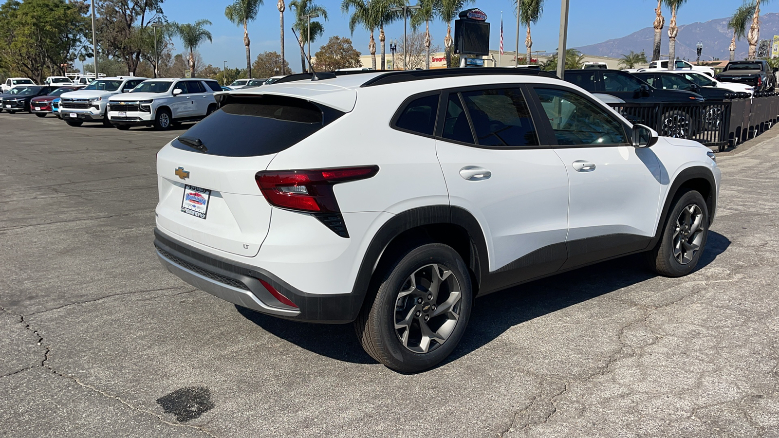 2025 Chevrolet Trax LT 3