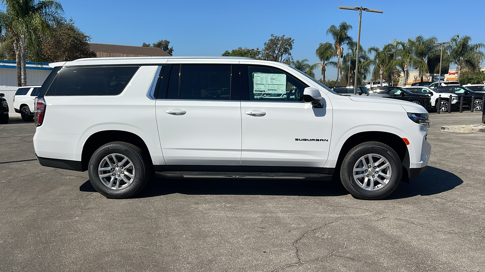 2024 Chevrolet Suburban LS 2