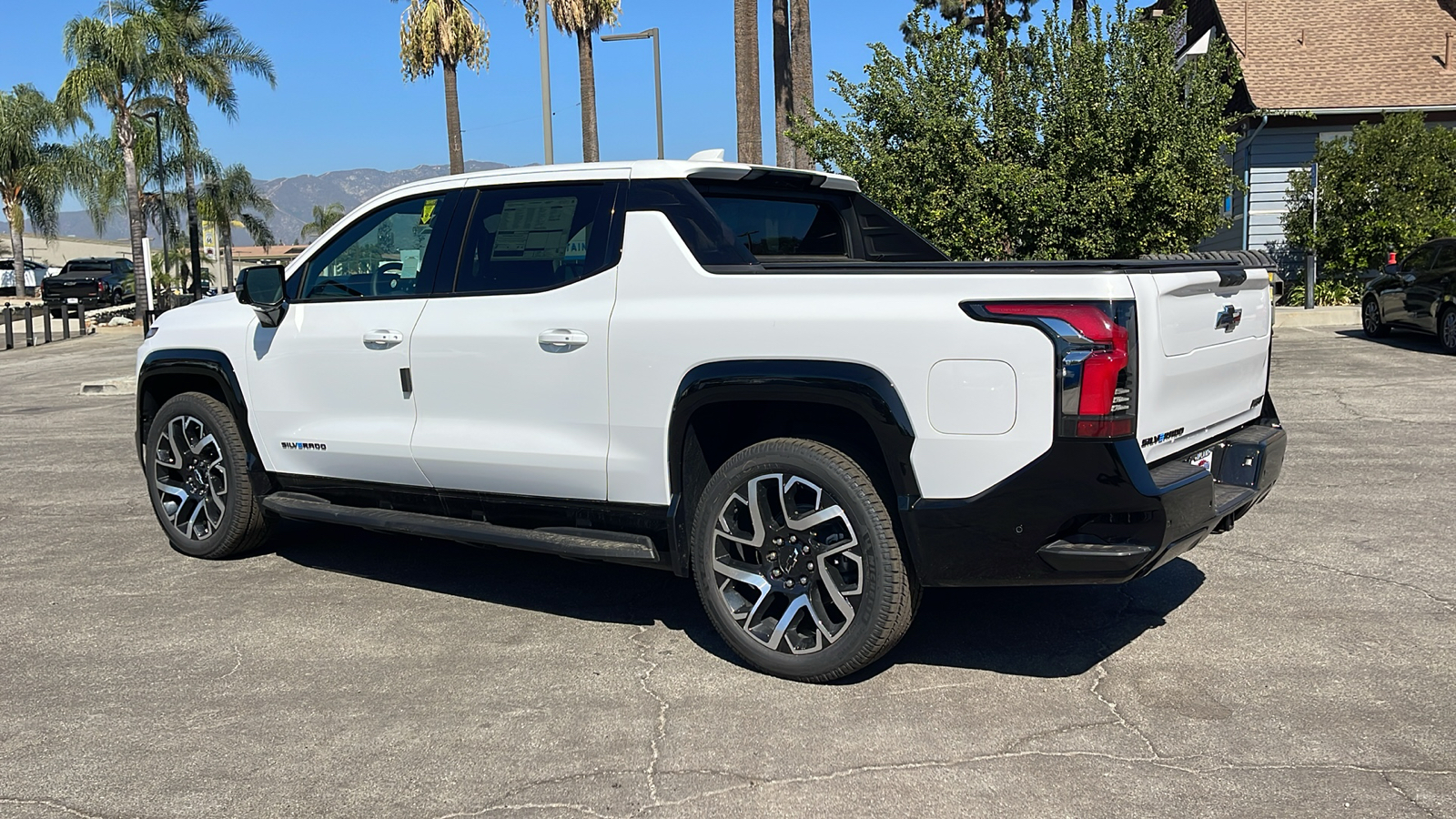 2024 Chevrolet Silverado EV RST 5