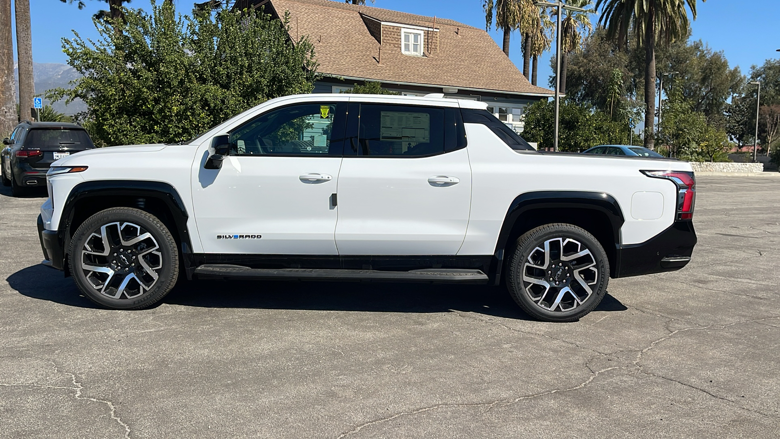 2024 Chevrolet Silverado EV RST 6