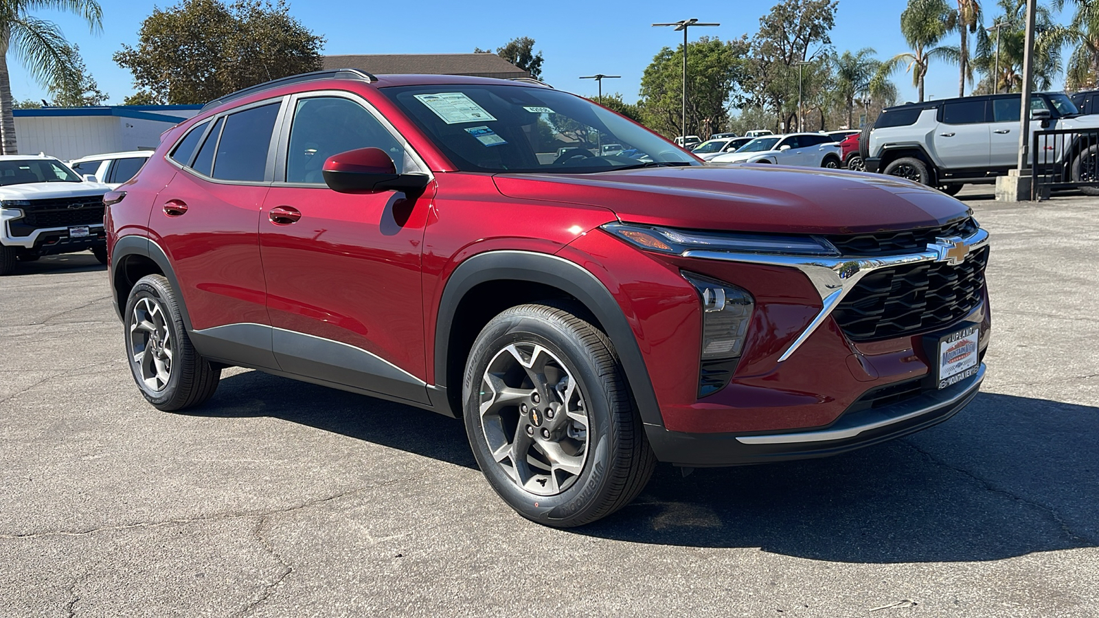 2025 Chevrolet Trax LT 1