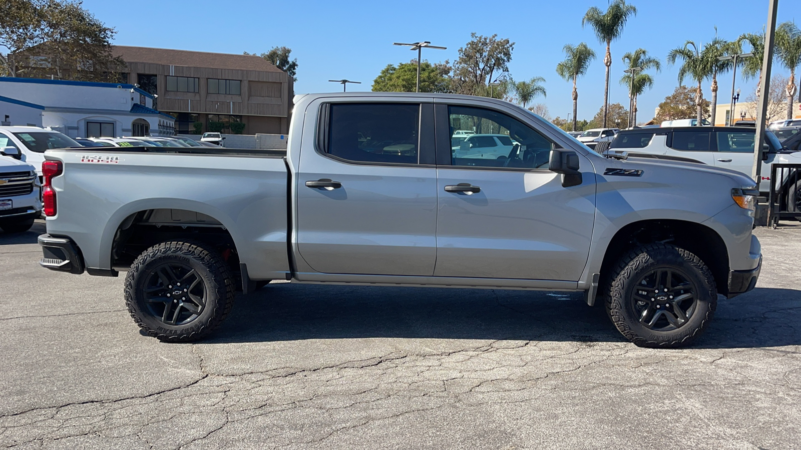 2024 Chevrolet Silverado 1500 Custom Trail Boss 2