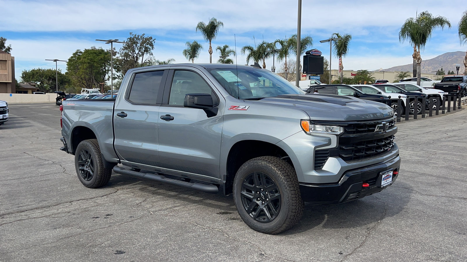 2025 Chevrolet Silverado 1500 LT Trail Boss 1