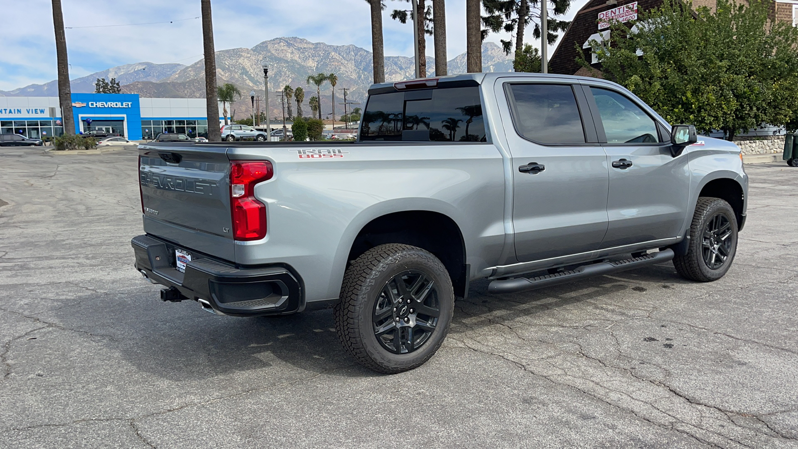 2025 Chevrolet Silverado 1500 LT Trail Boss 3