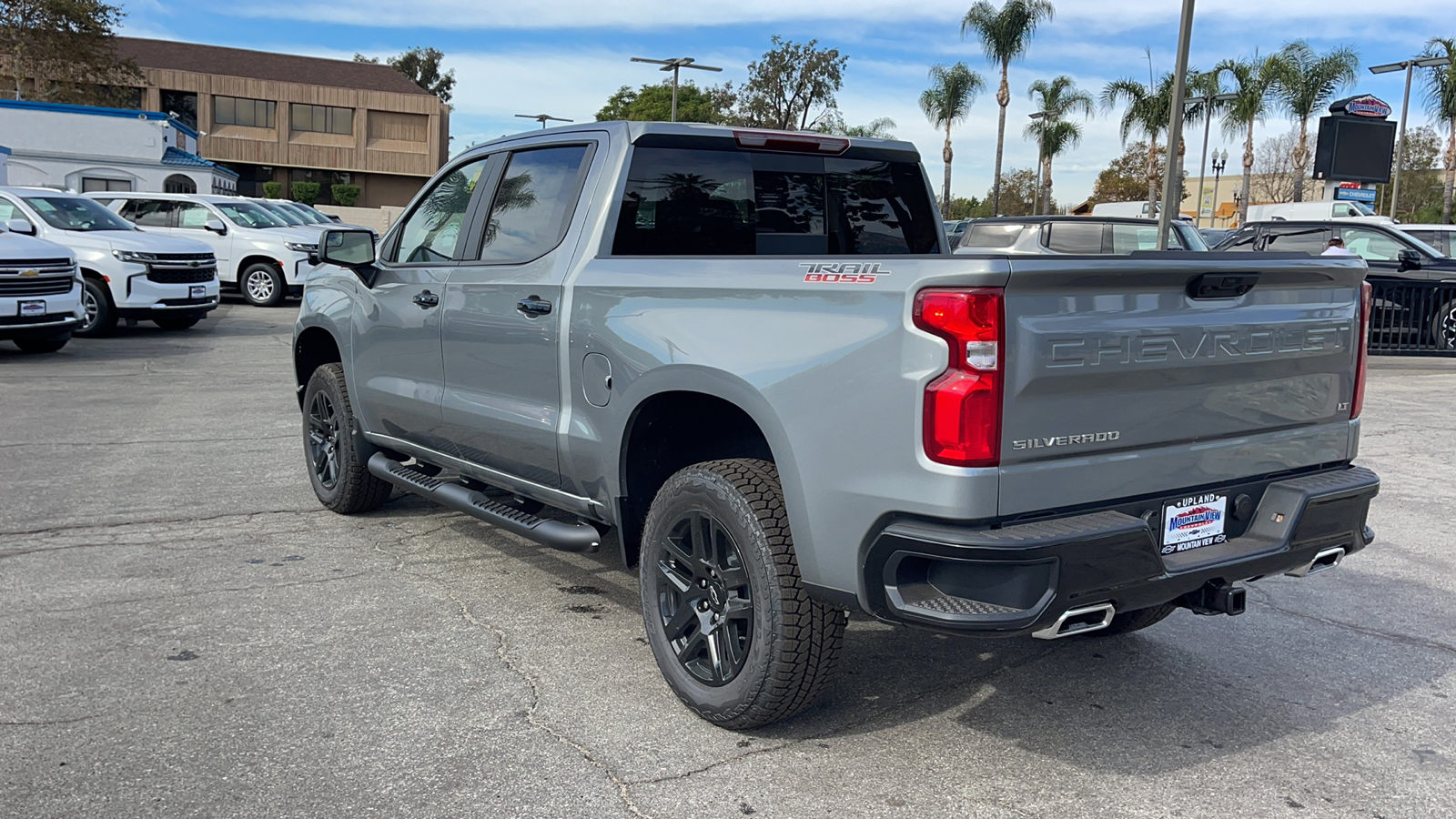 2025 Chevrolet Silverado 1500 LT Trail Boss 5