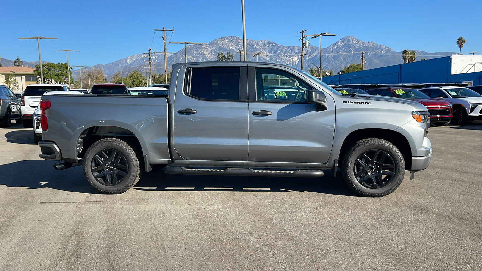 2025 Chevrolet Silverado 1500 Custom 2