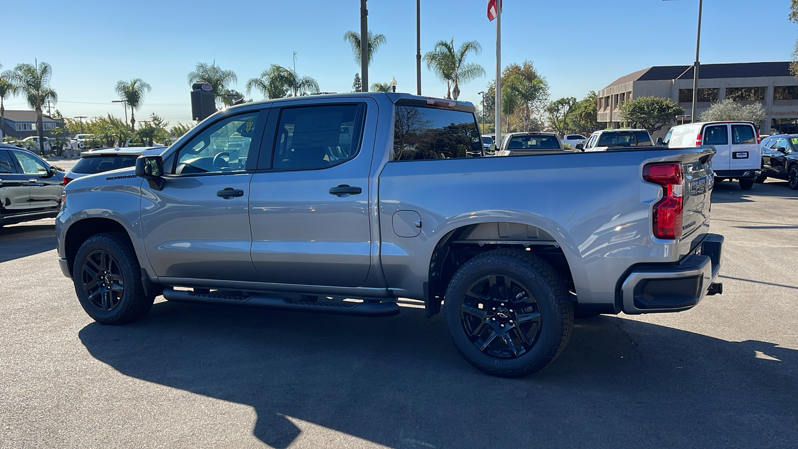 2025 Chevrolet Silverado 1500 Custom 5