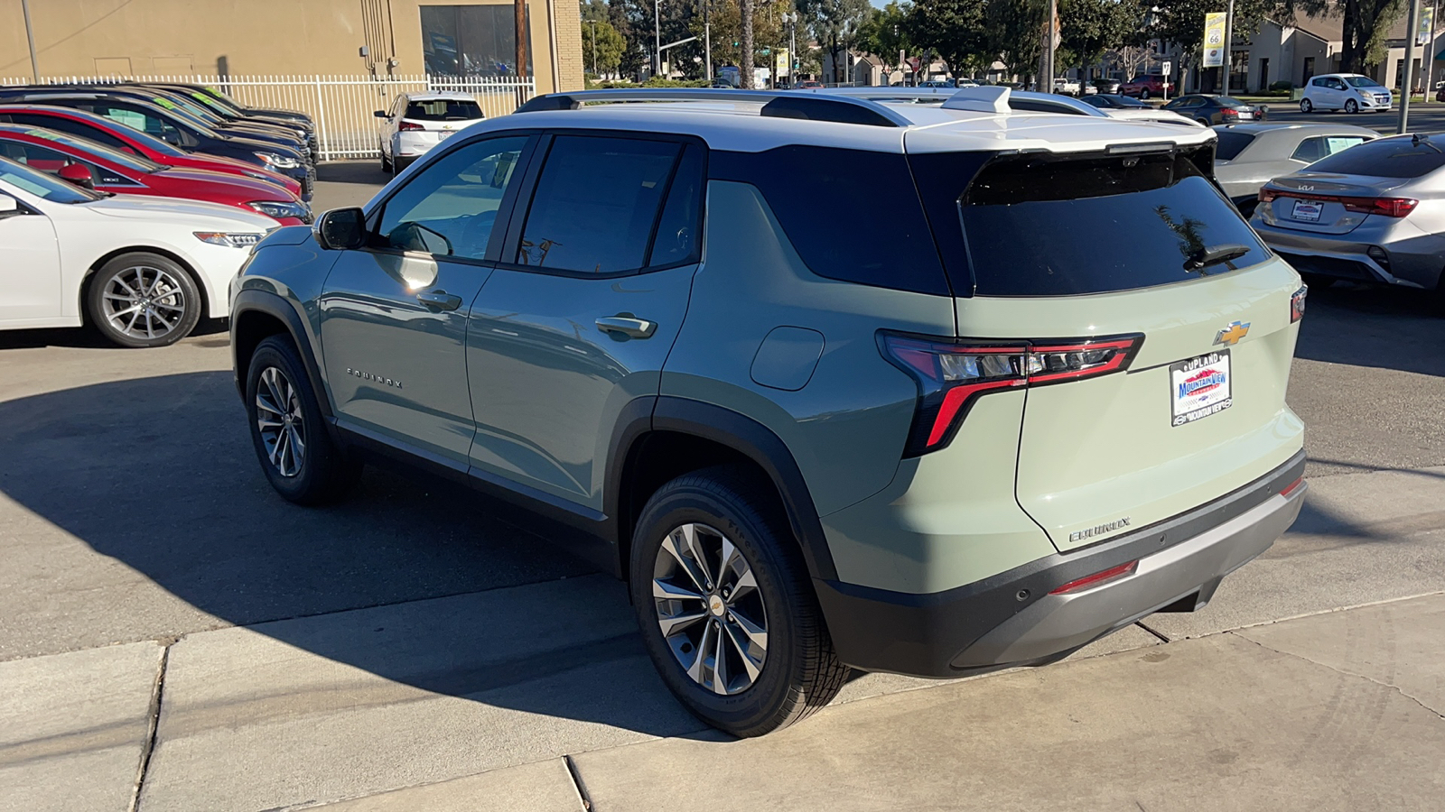 2025 Chevrolet Equinox FWD LT 5