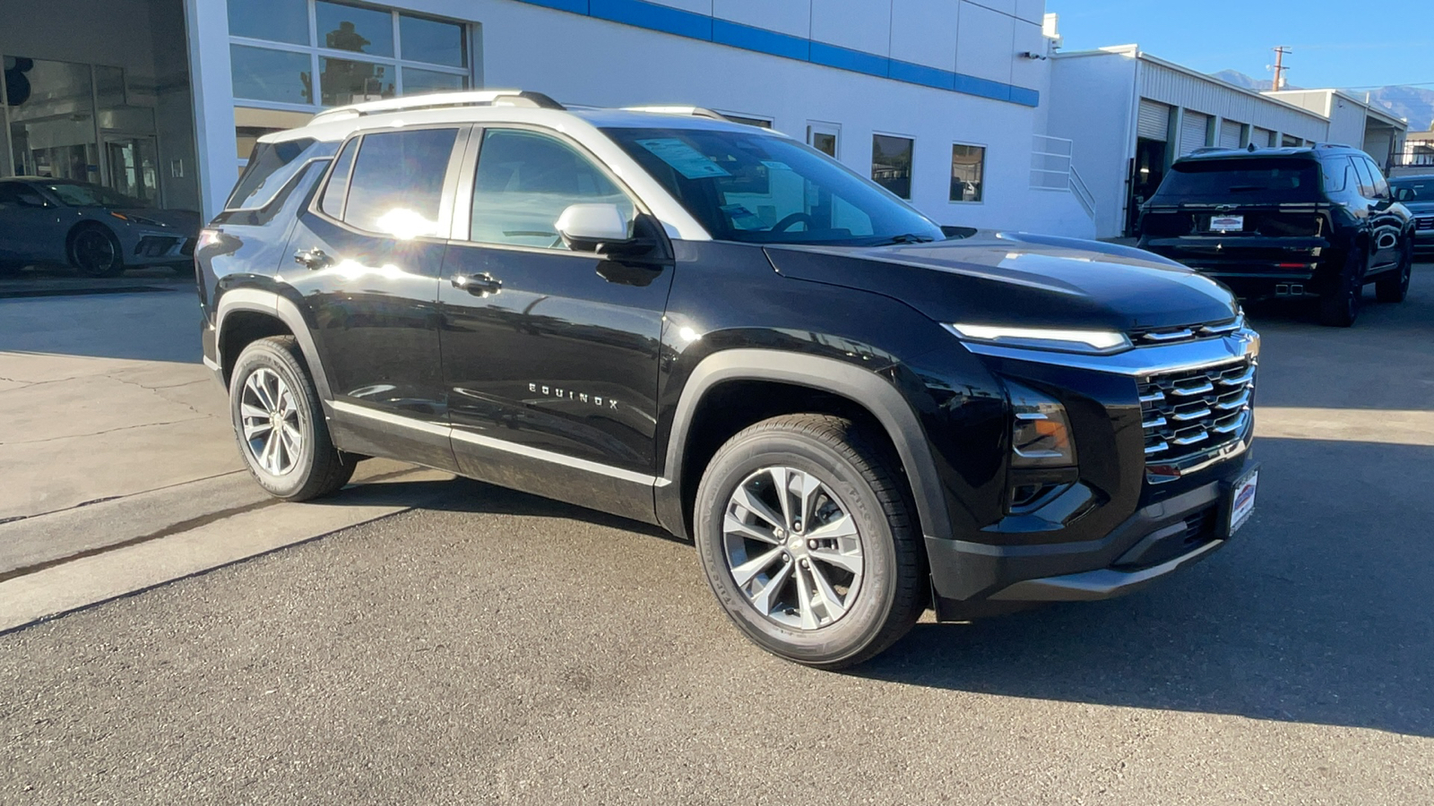 2025 Chevrolet Equinox FWD LT 1