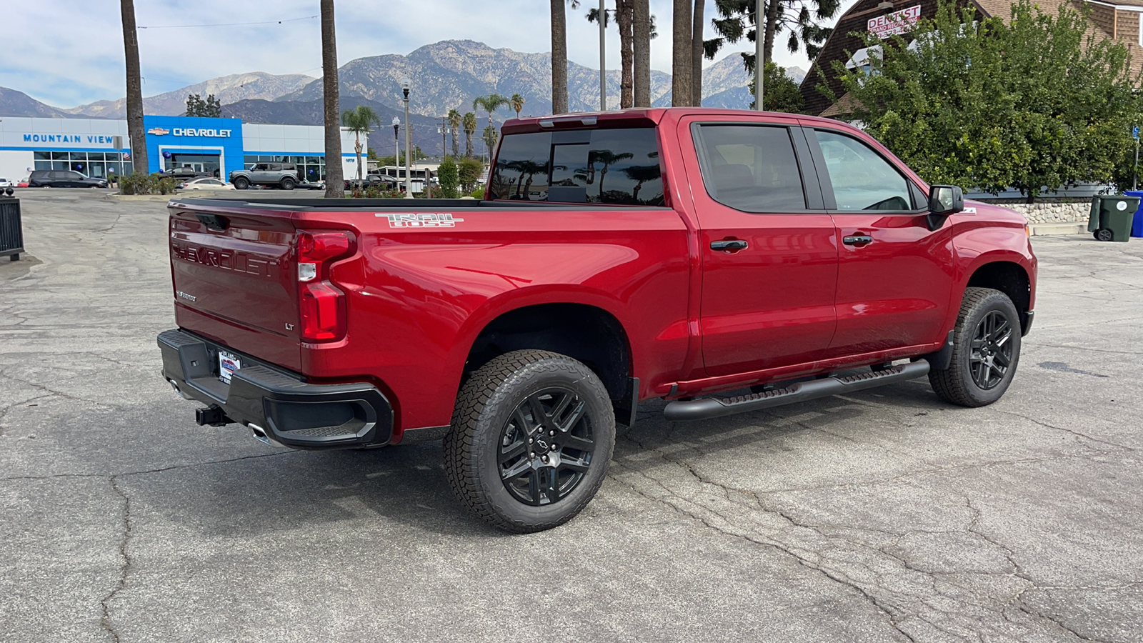 2025 Chevrolet Silverado 1500 LT Trail Boss 3