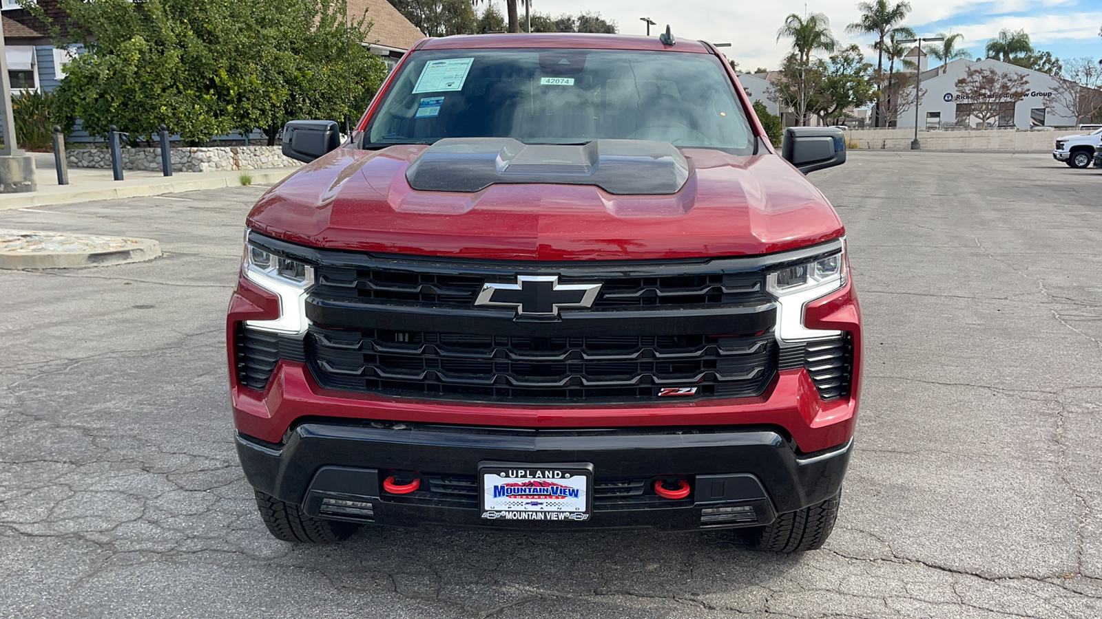 2025 Chevrolet Silverado 1500 LT Trail Boss 8