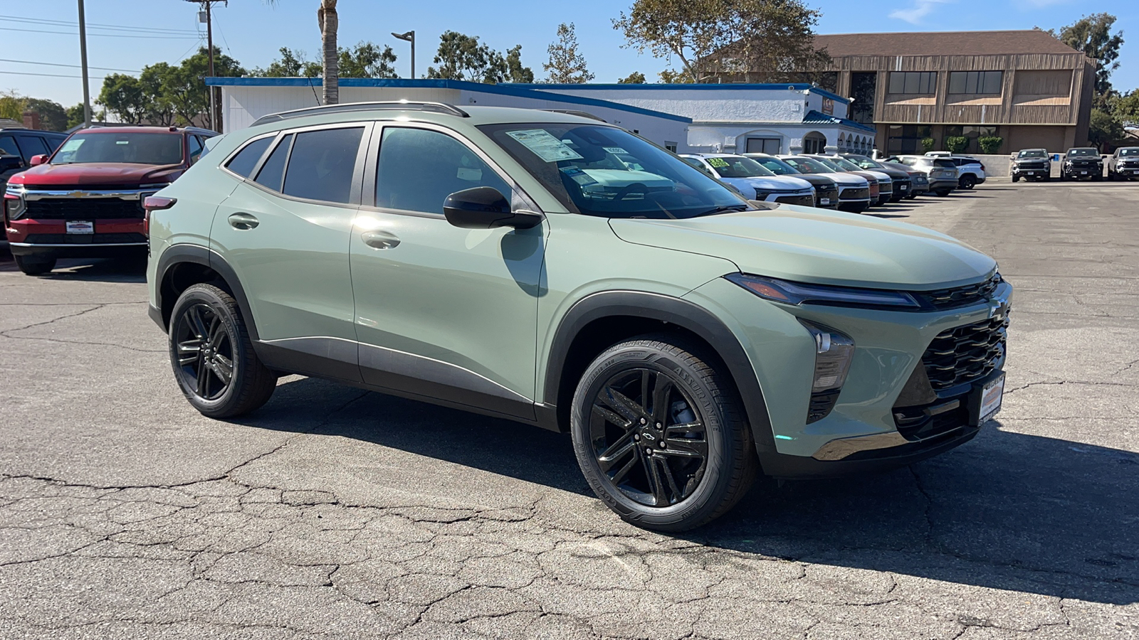 2025 Chevrolet Trax ACTIV 1