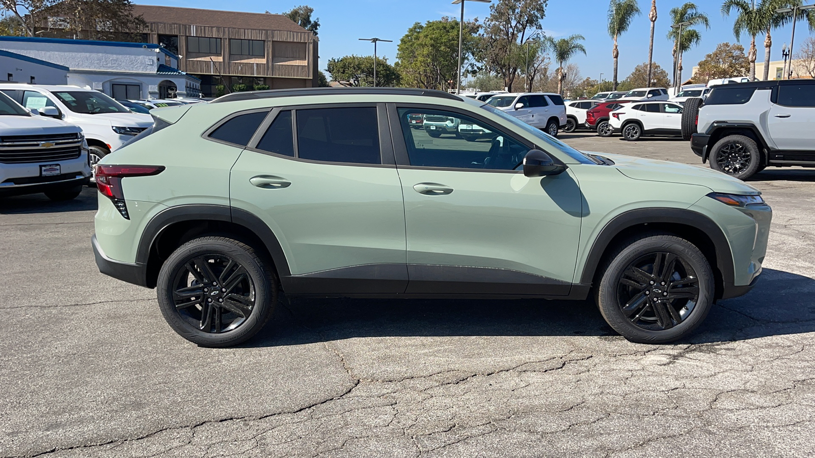 2025 Chevrolet Trax ACTIV 2